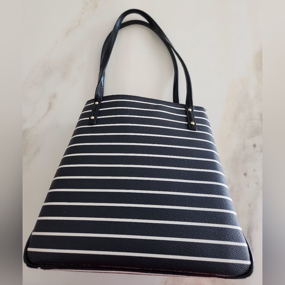 Kate Spade Navy & White Striped Bag. Unique Square Pop Open Bucket Bag Tote - Picture 5 of 14